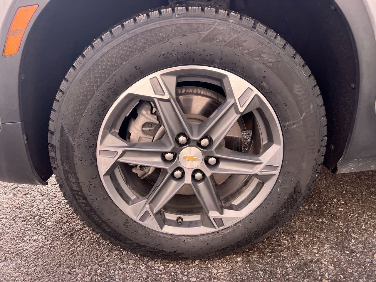 Used 2025 Chevrolet Blazer LT AWD/4WD image 10