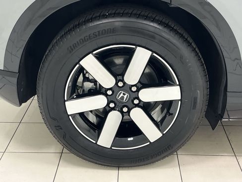 Certified 2025 Honda Prologue Touring image 26