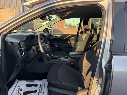 Used 2024 Ford Ranger XLT w/ Technology Package image 11