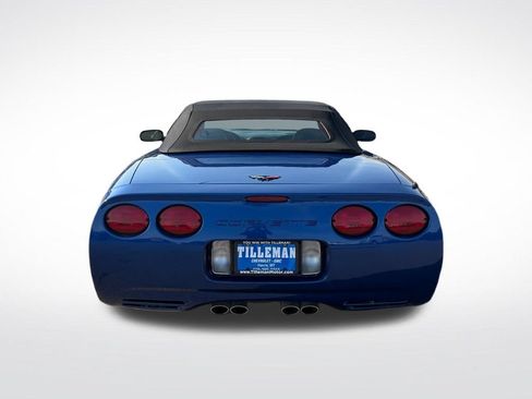 Used 2002 Chevrolet Corvette Convertible w/ Preferred Equipment Group2 RWD image 8