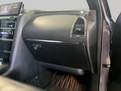 Used 2023 INFINITI QX80 Sensory w/ Cargo Package AWD/4WD image 16
