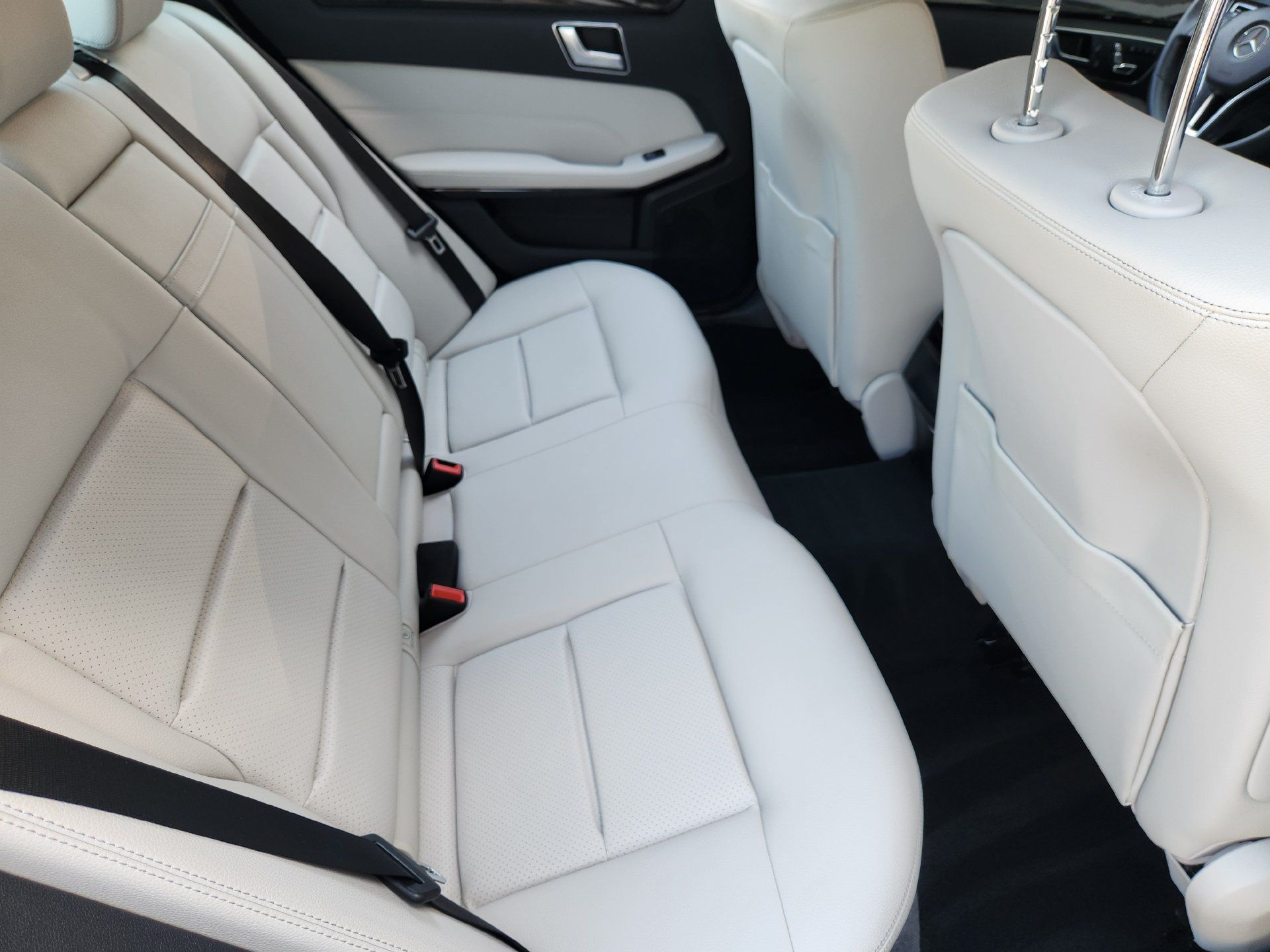 Used 2016 Mercedes-Benz E 350 Sedan image 31