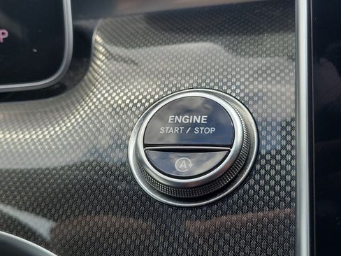 Used 2025 Mercedes-Benz CLE 300 4MATIC Coupe image 28