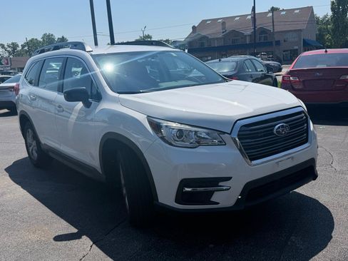 Used 2019 Subaru Ascent 8-Passenger AWD/4WD image 4