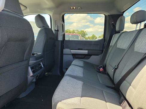 New 2026 Ford F250 XLT w/ FX4 Off-Road Package image 8