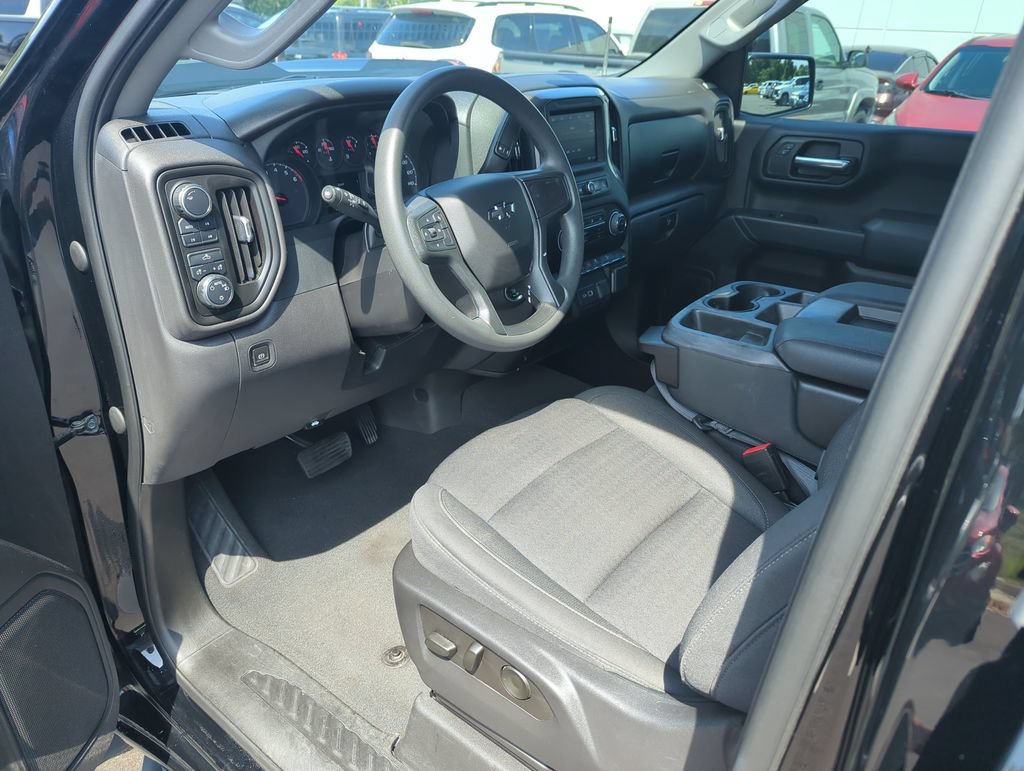 Used 2023 Chevrolet Silverado 1500 Custom Trail Boss w/ LPO, Dark Essentials Package AWD/4WD image 11