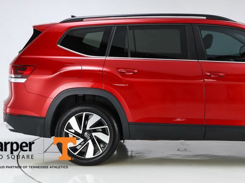 Used 2024 Volkswagen Atlas SE FWD image 11