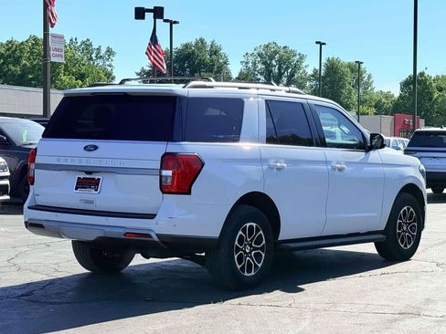 Used 2024 Ford Expedition XLT AWD/4WD image 7