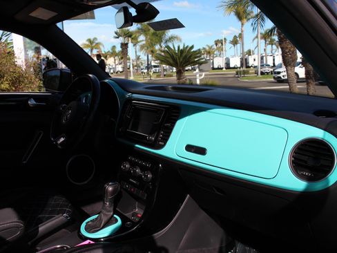 Used 2019 Volkswagen Beetle 2.0T Final Edition SEL image 15