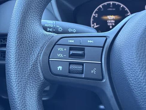 Certified 2026 Honda HR-V LX image 24