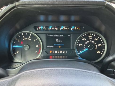 Used 2015 Ford F150 XLT w/ Equipment Group 302A Luxury AWD/4WD image 11