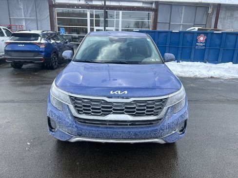 Certified 2023 Kia Seltos LX image 2