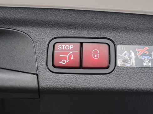 Certified 2026 Mercedes-Benz GLE 350 4MATIC image 18