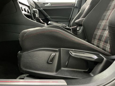 Used 2018 Volkswagen GTI S image 22