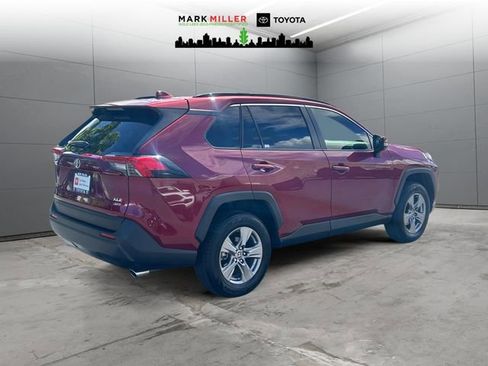 Certified 2022 Toyota RAV4 XLE w/ Convenience Package image 5