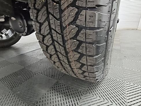 New 2026 GMC Sierra 1500 AT4 w/ AT4 Premium Package image 50