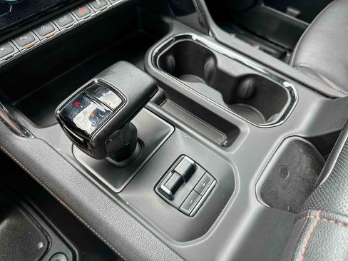 Used 2023 GMC Sierra 1500 AT4 w/ Technology Package AWD/4WD image 34