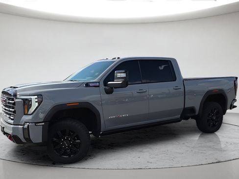 Used 2024 GMC Sierra 3500 AT4 w/ AT4 Premium Plus Package AWD/4WD image 12