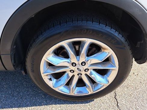 Used 2013 Ford Explorer Limited FWD image 32