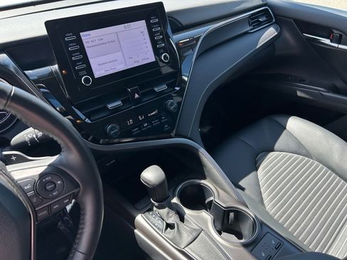 Used 2024 Toyota Camry SE FWD image 18