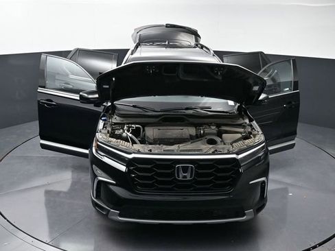 Certified 2025 Honda Pilot Touring image 49