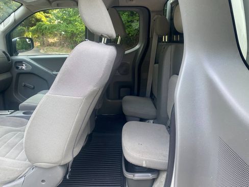 Used 2018 Nissan Frontier S RWD image 29