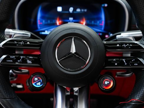 Used 2022 Mercedes-Benz SL 55 AMG 4MATIC w/ Driver Assistance Package image 85