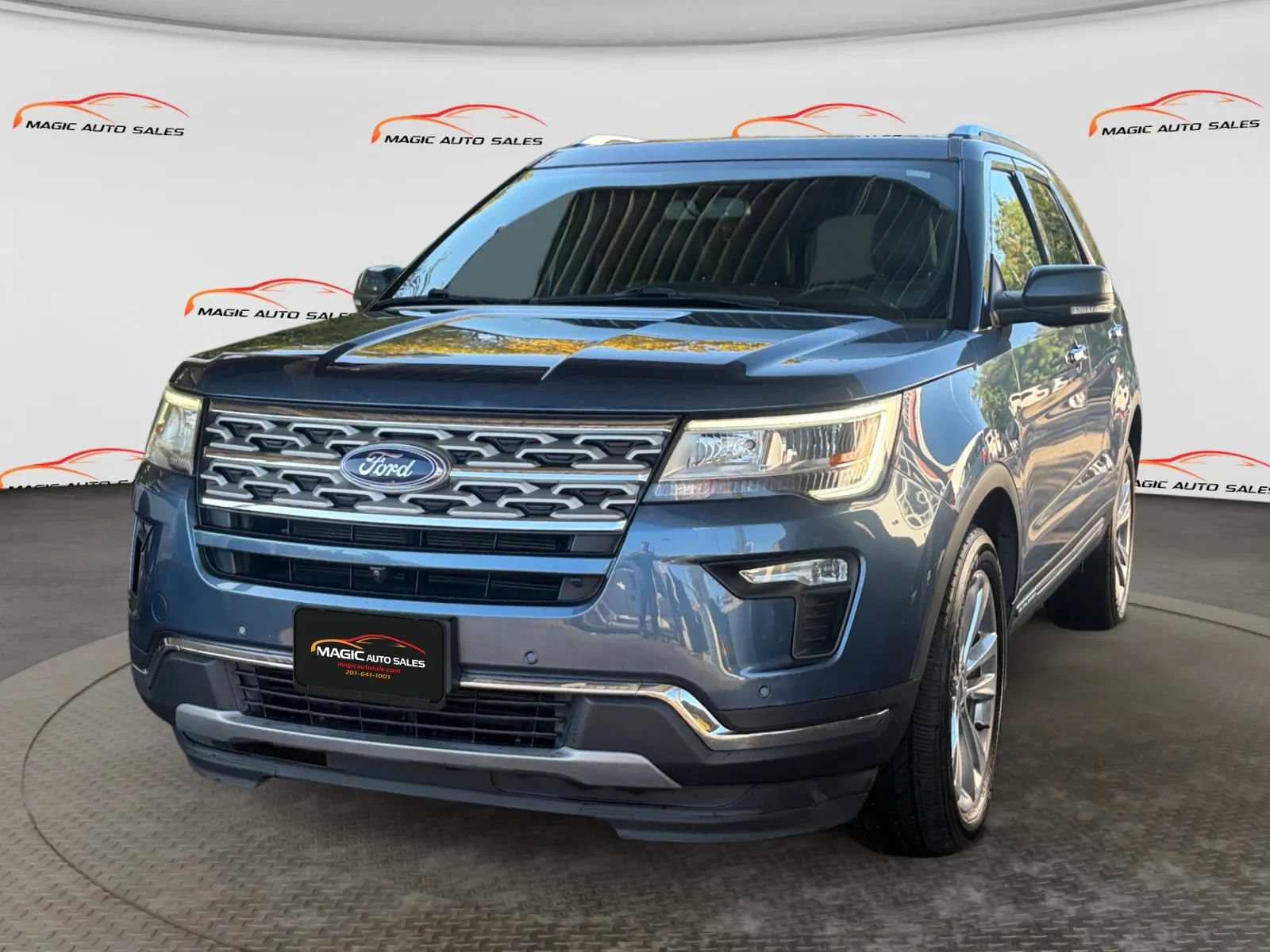 Used 2018 Ford Explorer Limited AWD/4WD image 1