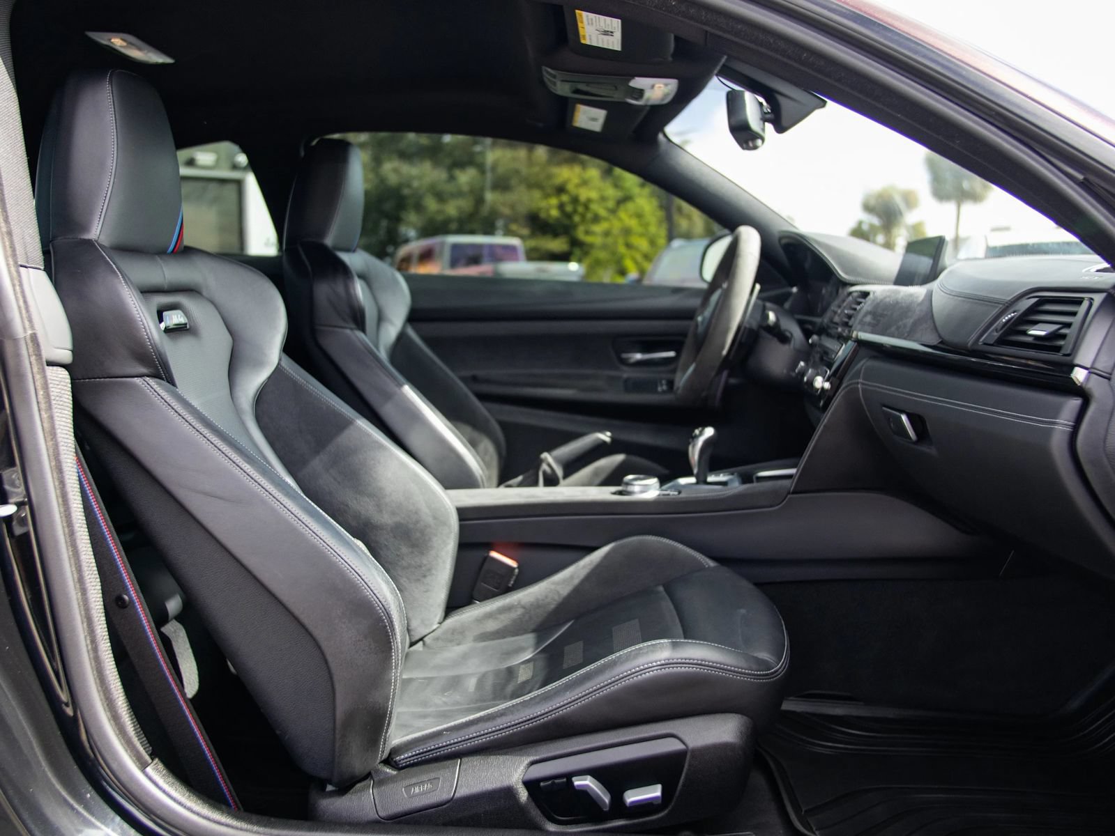 Used 2019 BMW M4 CS RWD image 37