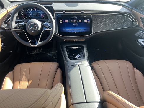 New 2026 Mercedes-Benz E 350 4MATIC Sedan image 15