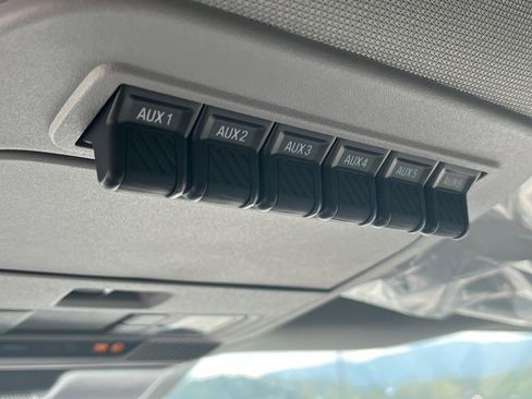 New 2026 Ford F350 XL w/ XL Chrome Package image 27