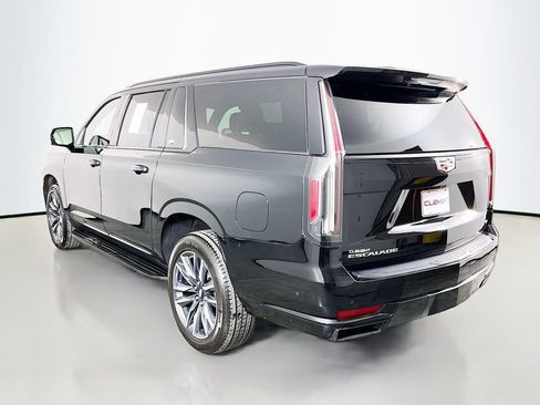 Used 2023 Cadillac Escalade ESV Sport AWD/4WD image 9