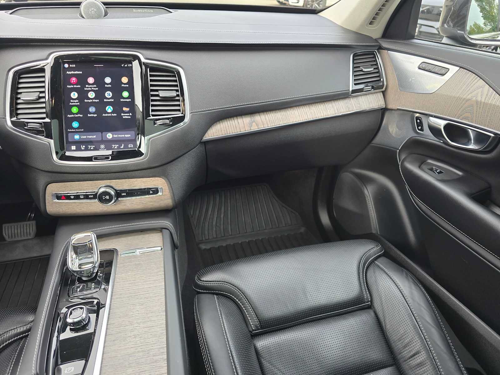 Used 2023 Volvo XC90 T8 Ultimate AWD/4WD image 19