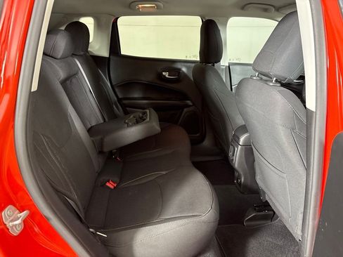 Used 2020 Jeep Compass Sport AWD/4WD image 18
