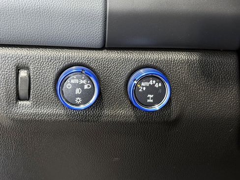 Used 2022 Chevrolet Colorado Z71 image 37