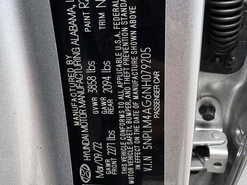 Used 2022 Hyundai Elantra SEL w/ Preferred Accessory Package FWD image 32