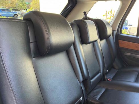 Used 2011 Land Rover Range Rover Sport HSE AWD/4WD image 49
