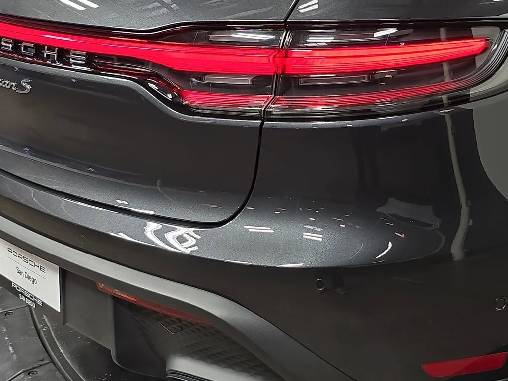Certified 2026 Porsche Macan S AWD/4WD image 30