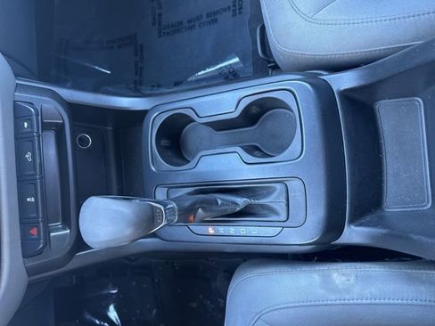 Used 2022 Chevrolet Colorado W/T w/ WT Convenience Package image 20