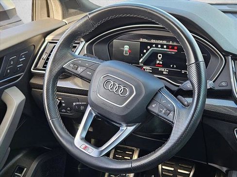 Used 2022 Audi SQ5 Premium Plus w/ Premium Plus Package image 11