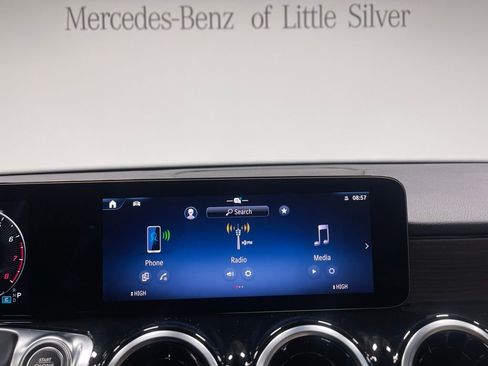 Used 2026 Mercedes-Benz GLB 250 4MATIC image 33