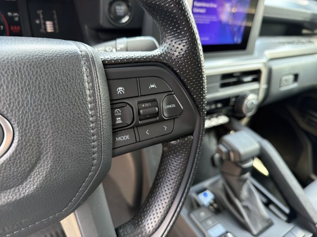 Used 2024 Toyota Tacoma SR5 AWD/4WD image 20