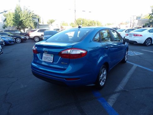 Used 2016 Ford Fiesta SE FWD image 3