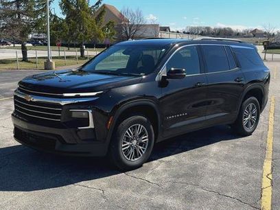 Used 2025 Chevrolet Traverse LT w/ Driver Confidence Package