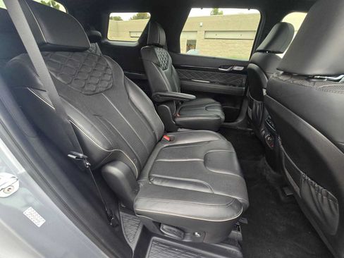 Used 2020 Hyundai Palisade Limited FWD image 12