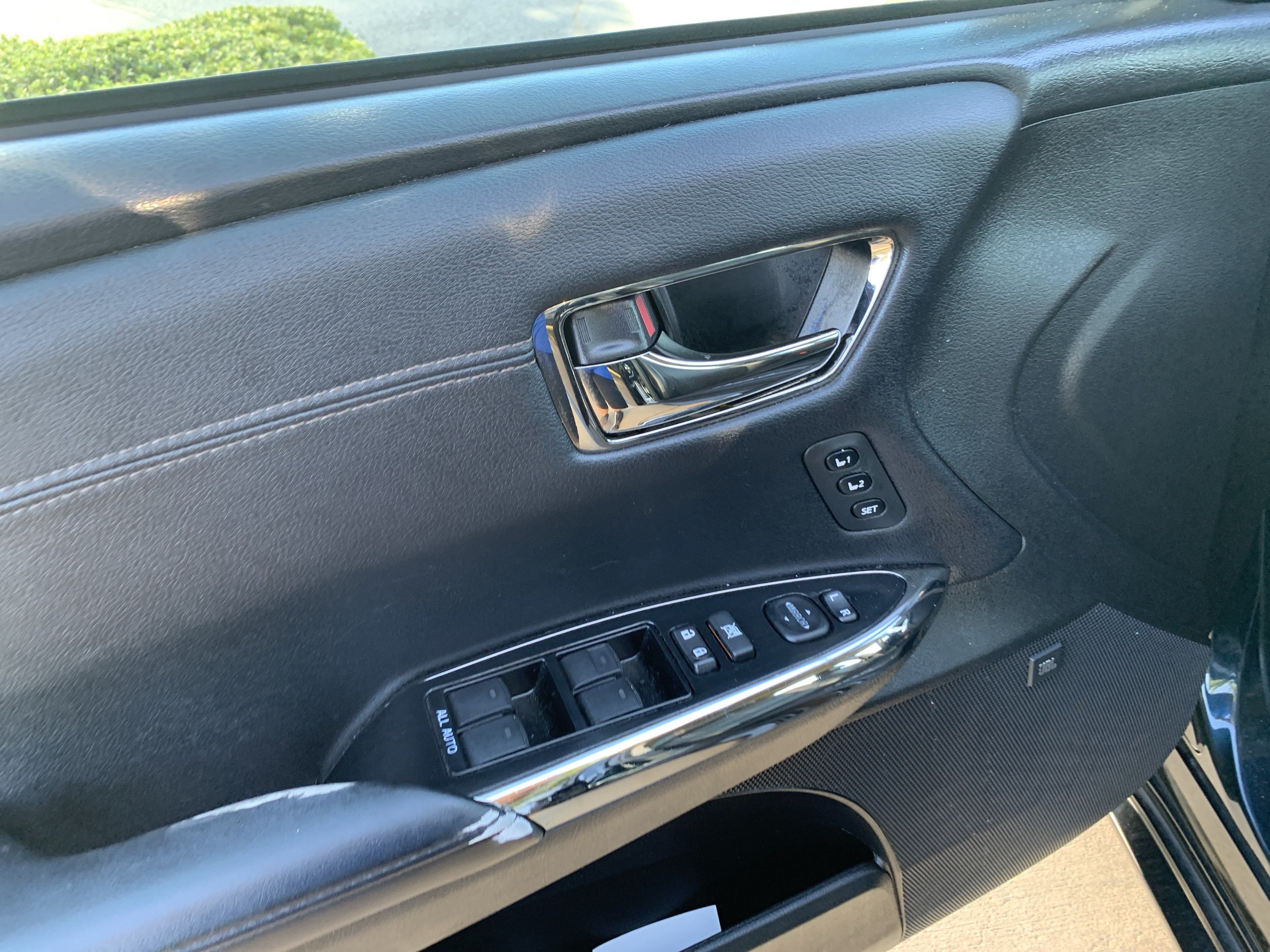 Used 2016 Toyota Avalon Limited w/ Toyota Safety Sense Package FWD image 15