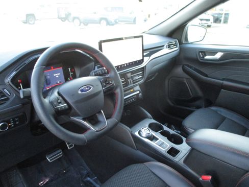 Used 2023 Ford Escape ST-Line w/ Tech Pack #1 image 15