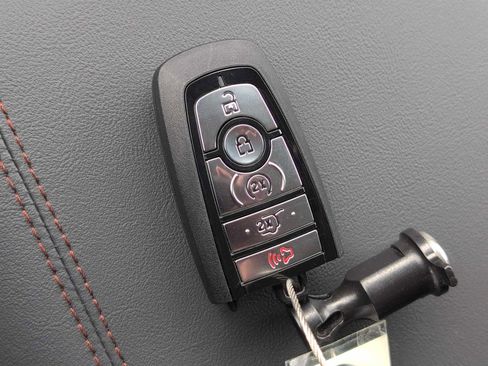 New 2026 Ford Explorer Active w/ Active Comfort Package image 25