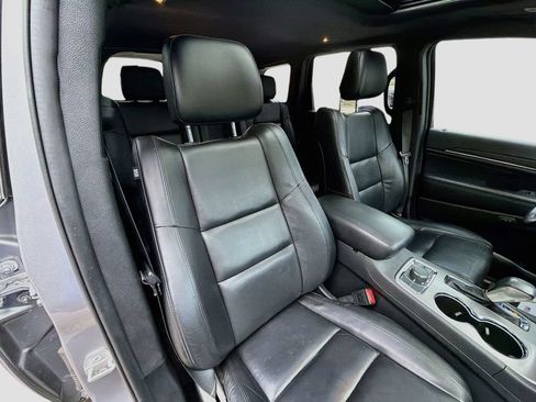 Used 2021 Jeep Grand Cherokee Limited AWD/4WD image 31