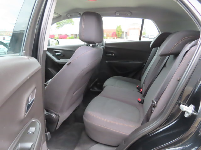 Used 2017 Chevrolet Trax LS AWD/4WD image 19